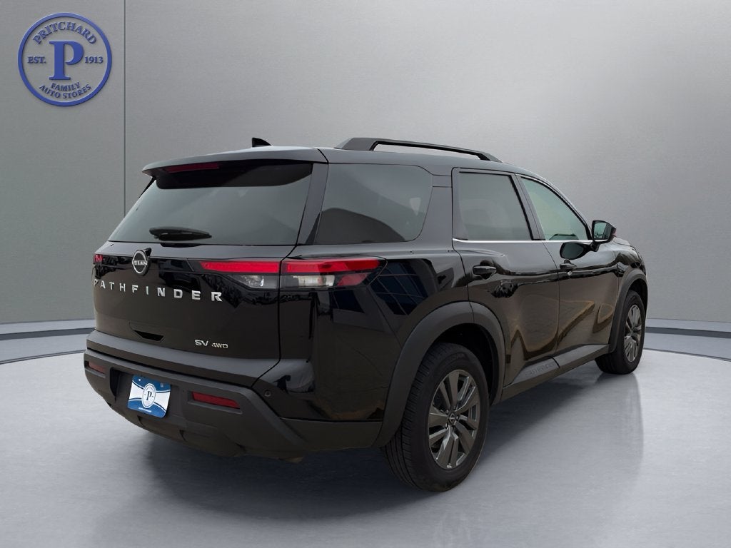 2024 Nissan Pathfinder SV