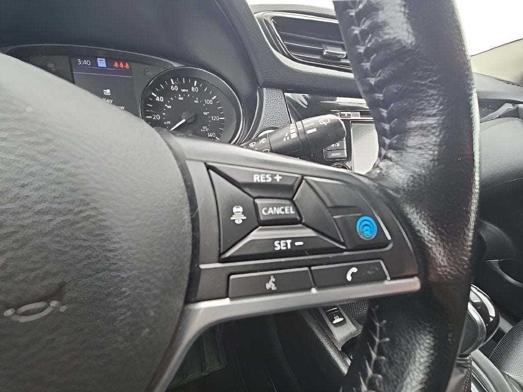 2022 Nissan Rogue Sport SL