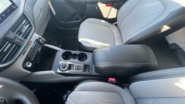 2026 Ford Escape Platinum