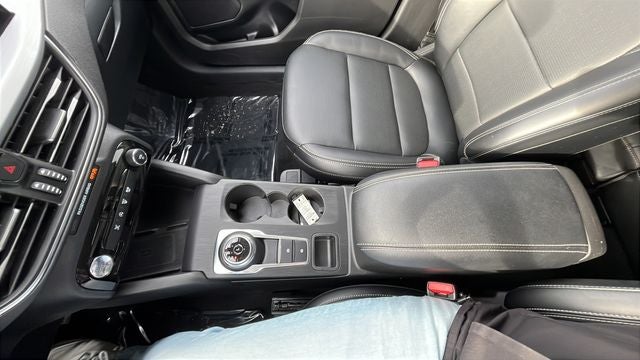 2025 Ford Escape Platinum