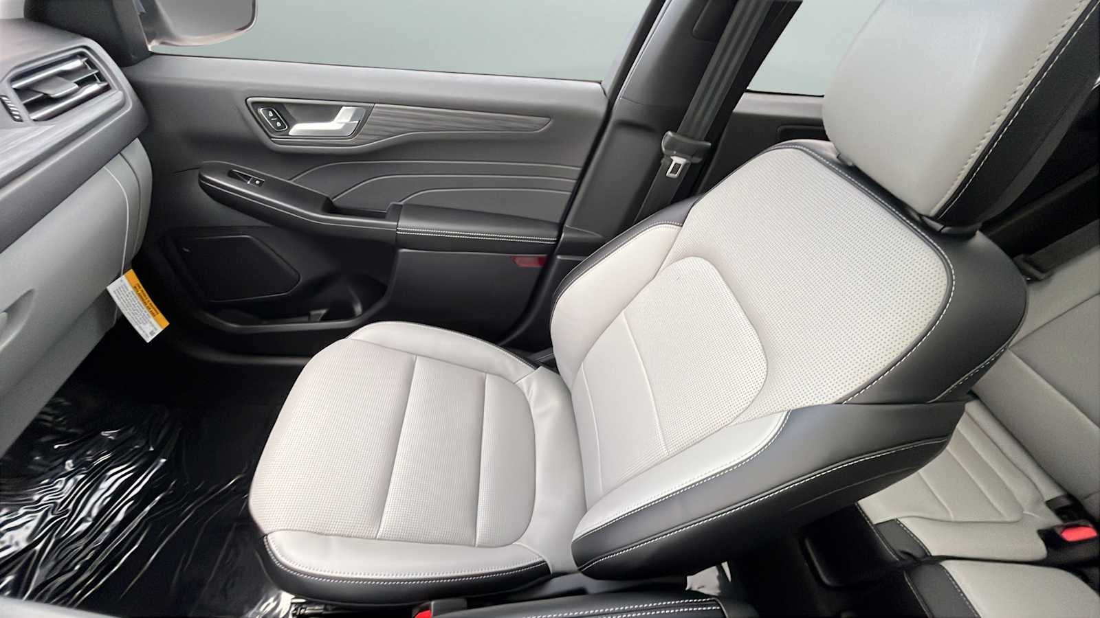 2026 Ford Escape Platinum