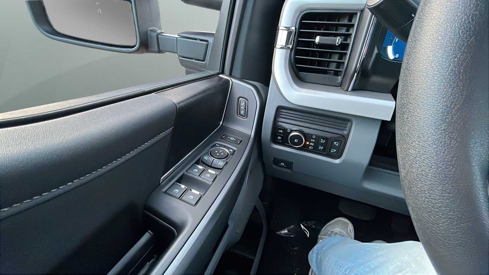 2026 Ford Super Duty F-350 DRW XLT