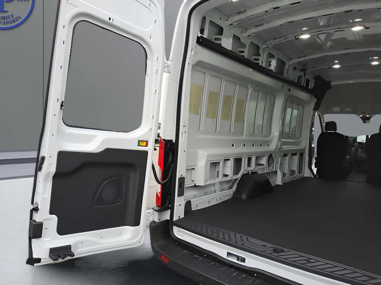 2026 Ford Transit Base