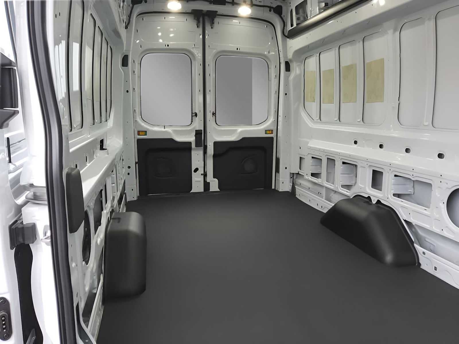 2026 Ford Transit Base