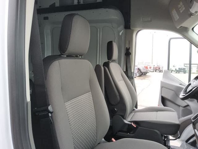 2026 Ford Transit Base