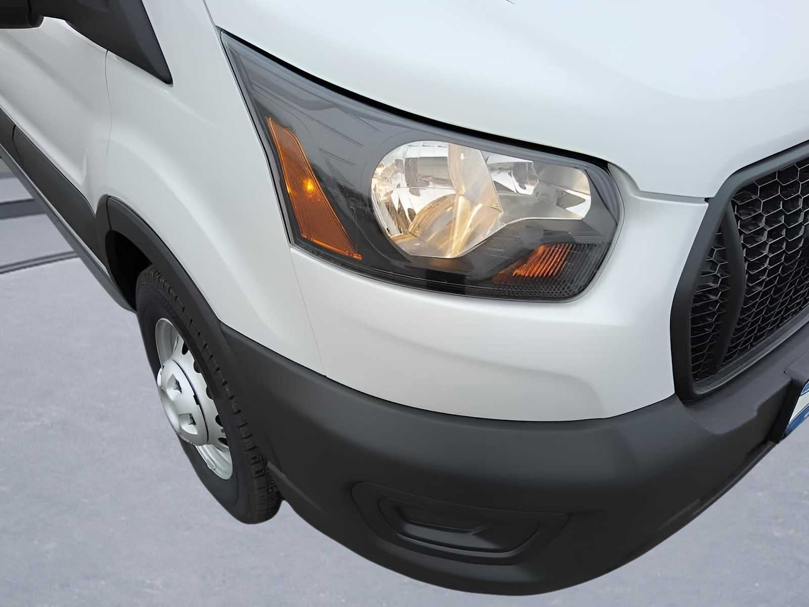 2026 Ford Transit Base