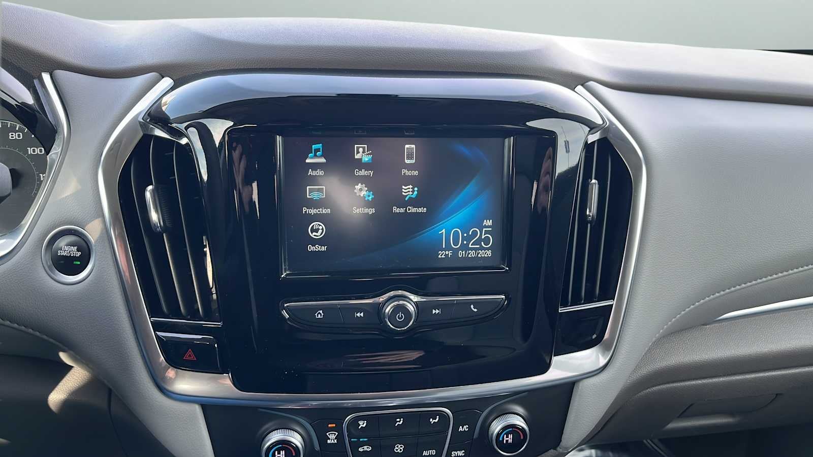 2018 Chevrolet Traverse LT Cloth