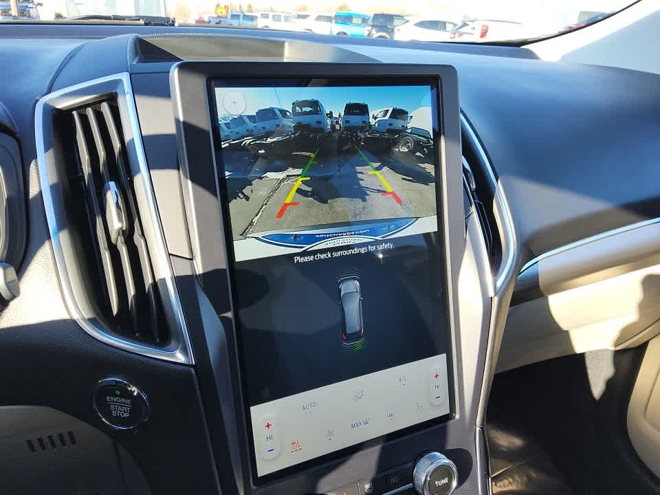 2022 Ford Edge Titanium