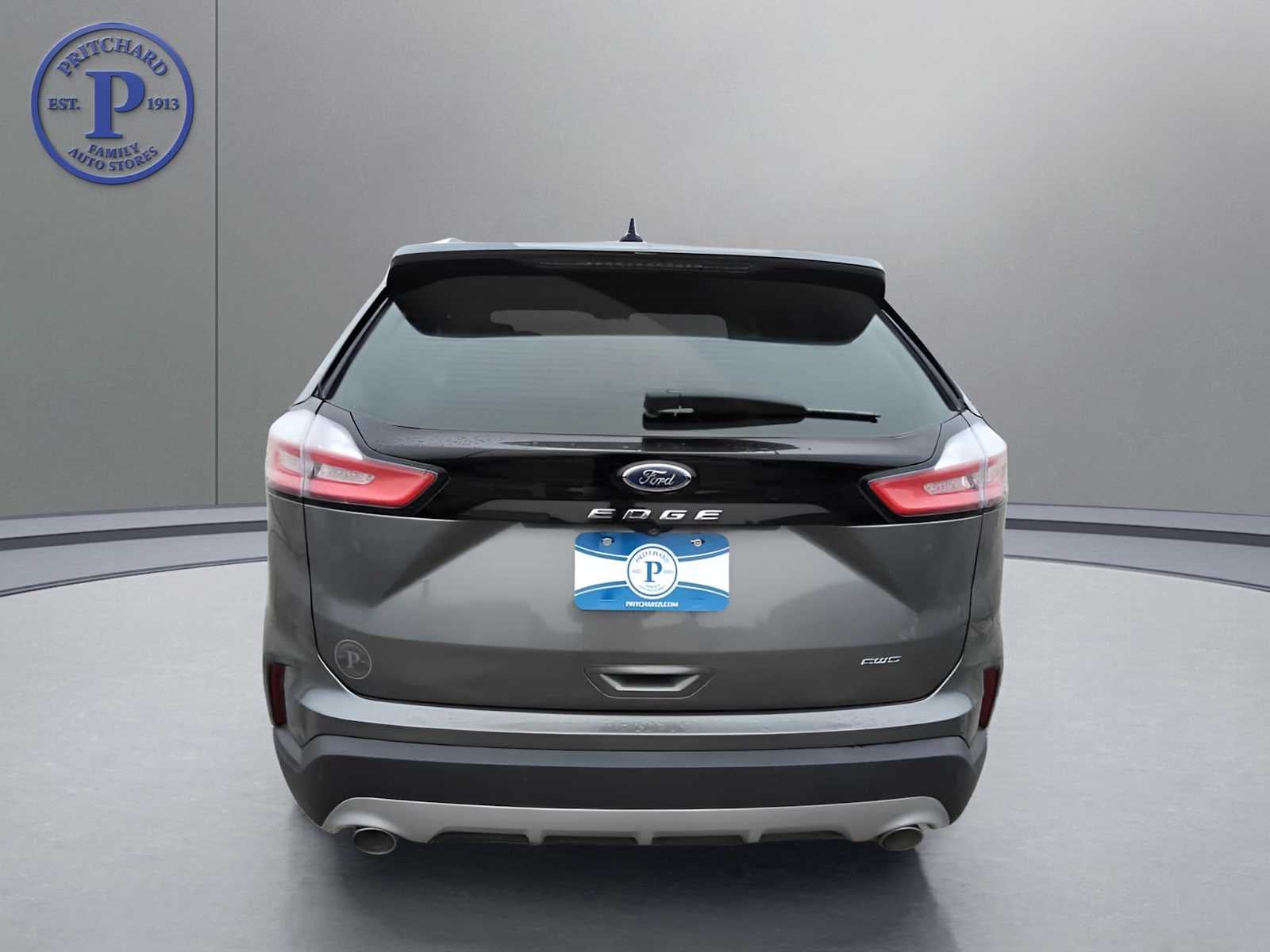 2022 Ford Edge Titanium