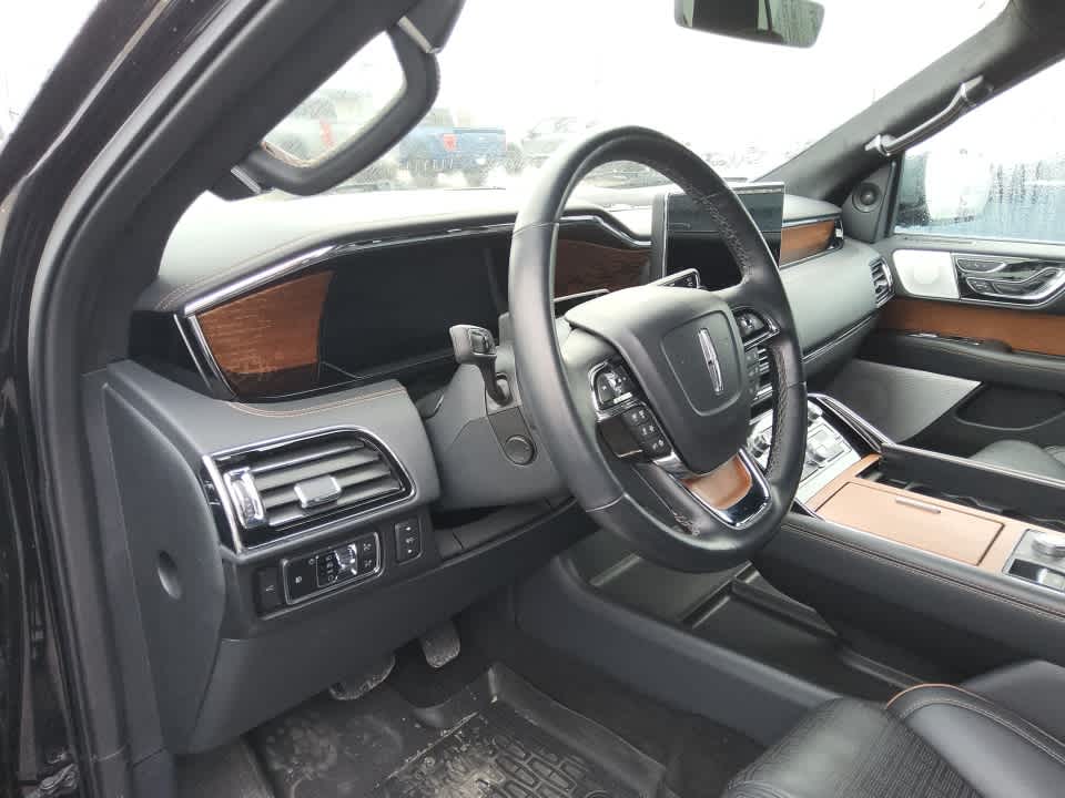 2023 Lincoln Navigator Black Label