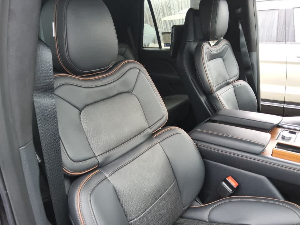 2023 Lincoln Navigator Black Label