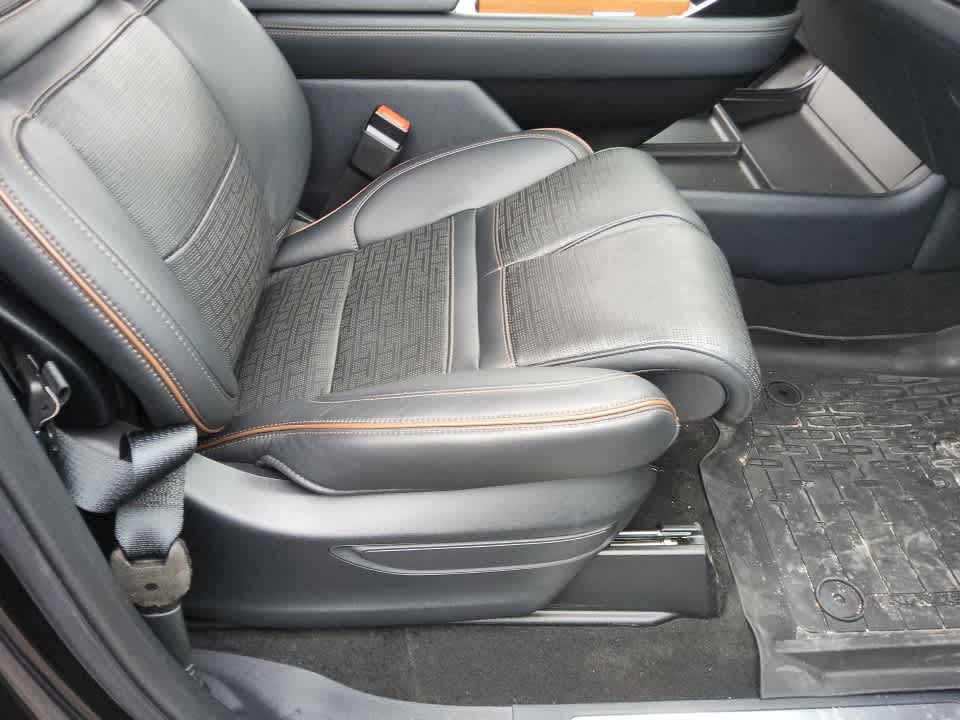 2023 Lincoln Navigator Black Label