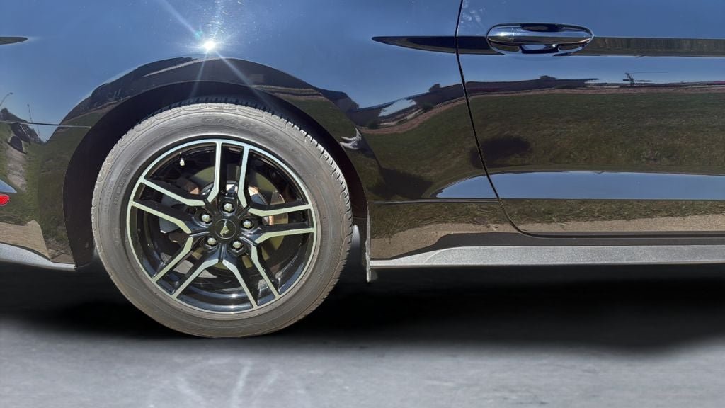 2020 Ford Mustang EcoBoost