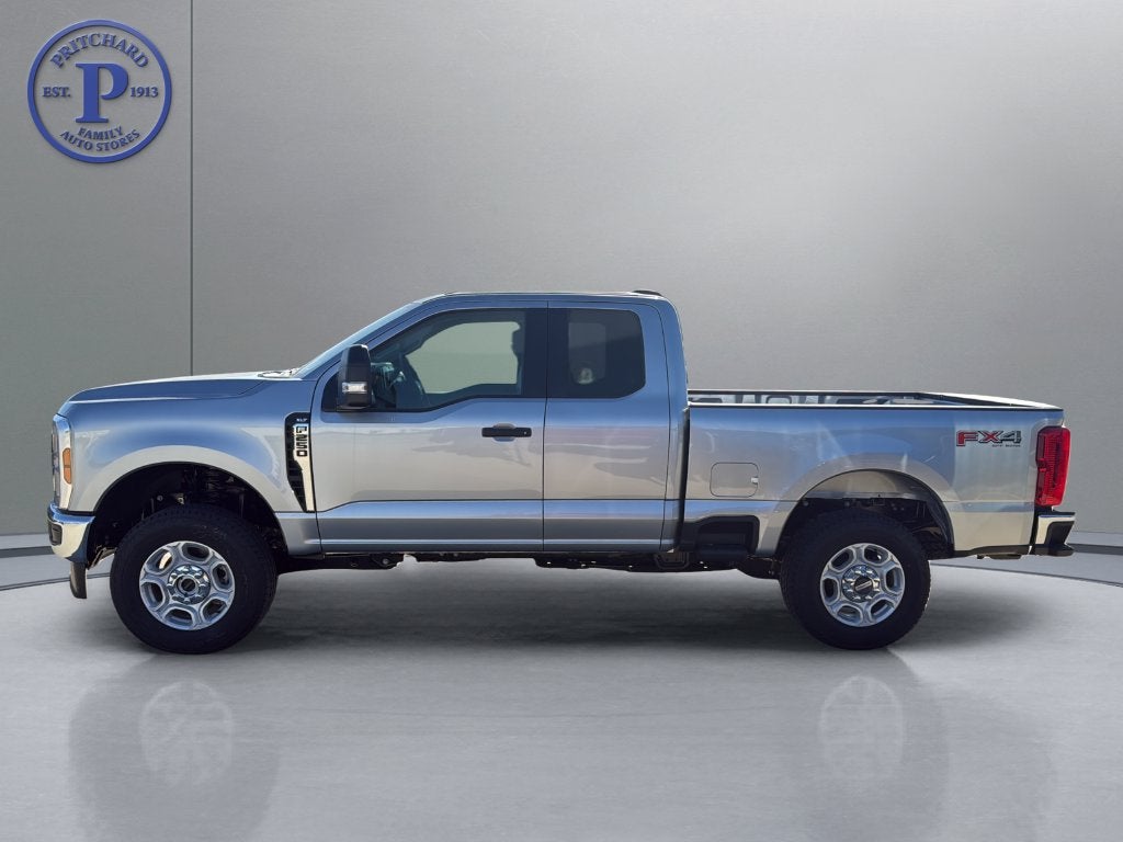 2027 Ford F-250SD XLT