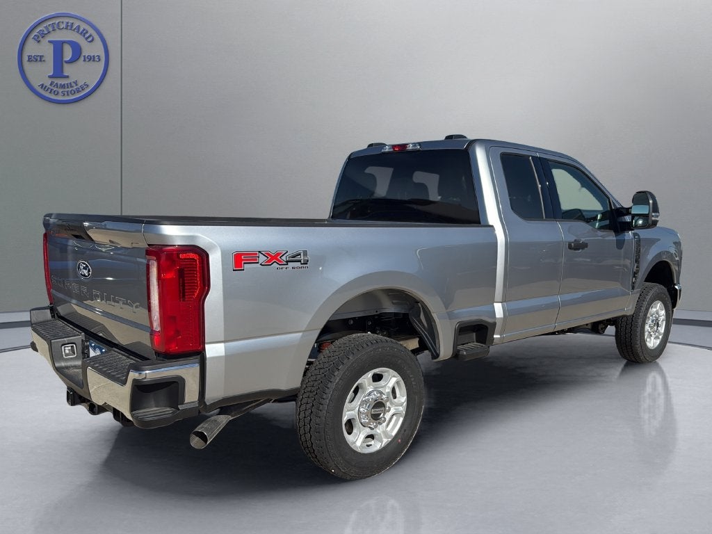 2027 Ford F-250SD XLT