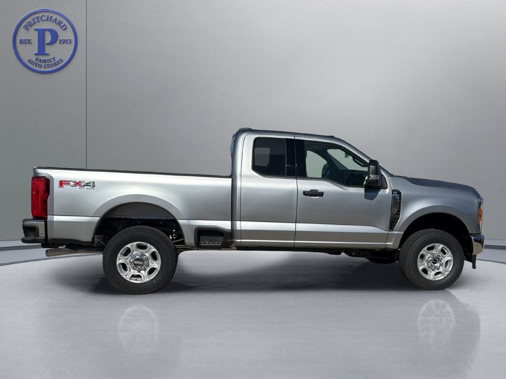 2027 Ford F-250SD XLT