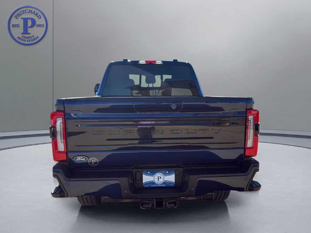 2027 Ford F-350SD Platinum