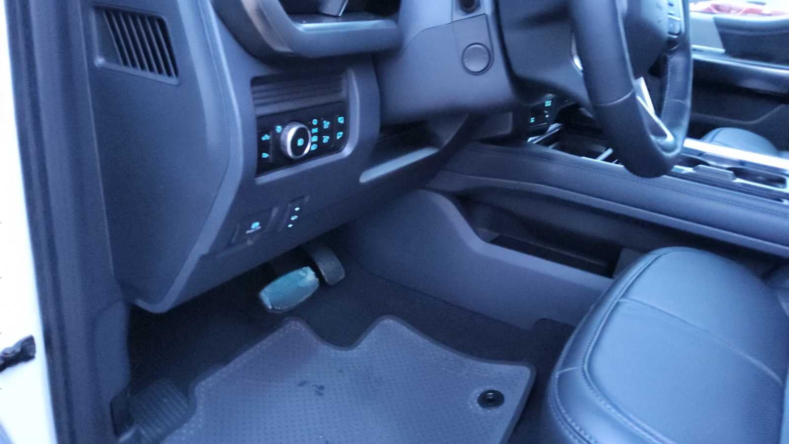 2026 Ford Super Duty F-350 SRW Platinum