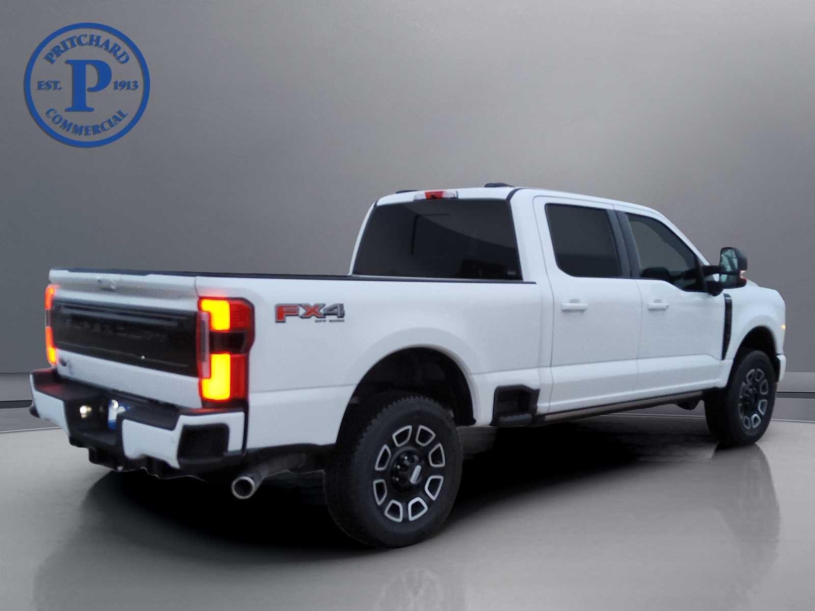 2026 Ford Super Duty F-350 SRW Platinum