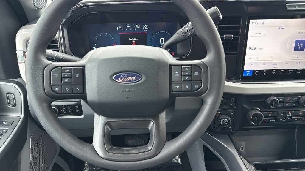2027 Ford F-350SD XLT