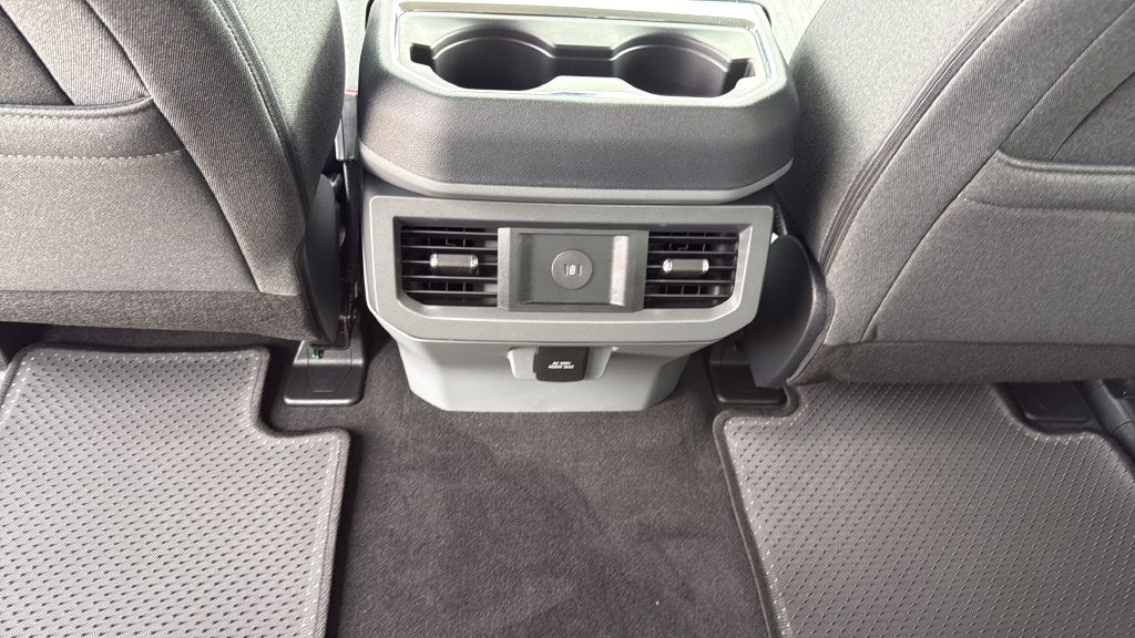 2027 Ford F-350SD XLT