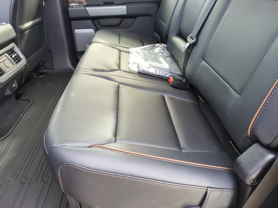 2026 Ford Super Duty F-350 SRW LARIAT