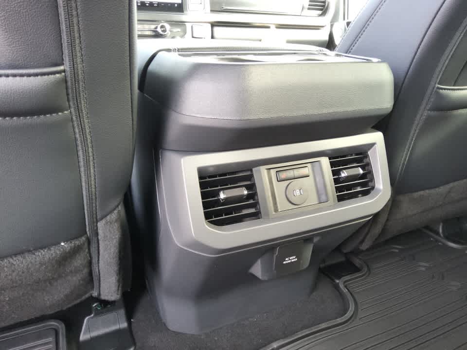 2026 Ford Super Duty F-350 SRW LARIAT