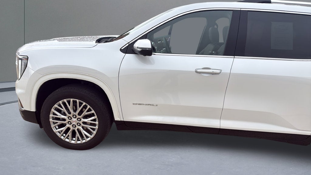2024 GMC Acadia Denali