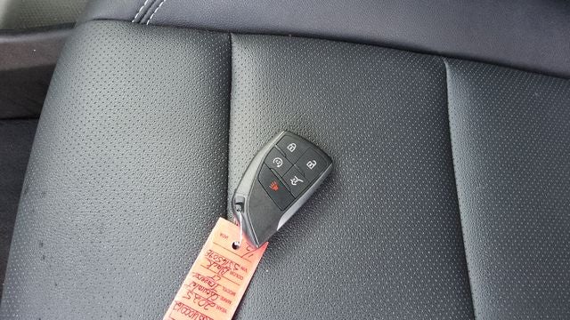 2025 Chevrolet Traverse LT 2LT