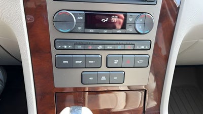 2013 Lincoln Navigator Base