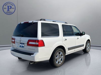 2013 Lincoln Navigator Base